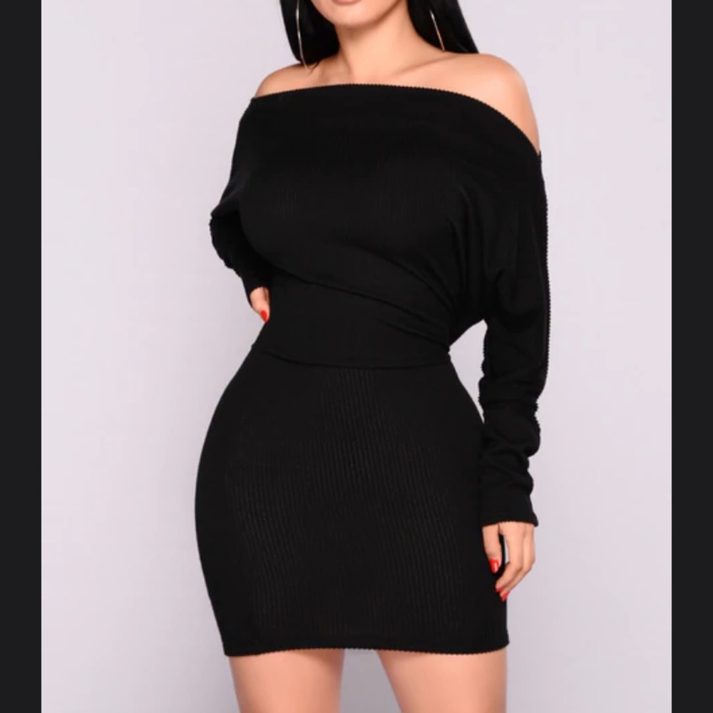 Fashion Nova doloman off shoulder dress